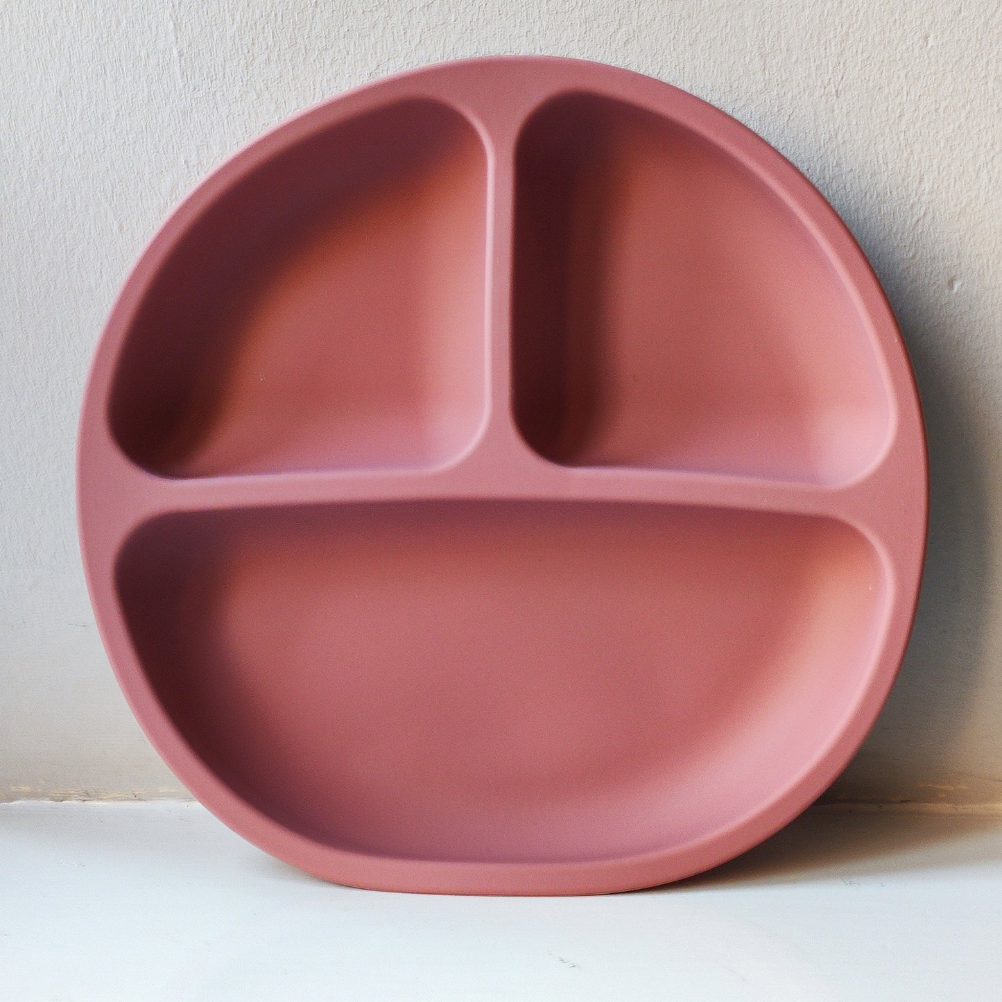 Silicone divided plate